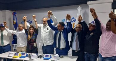 Comunicadores 8.0 oficializa respaldo a Carolina Mejía