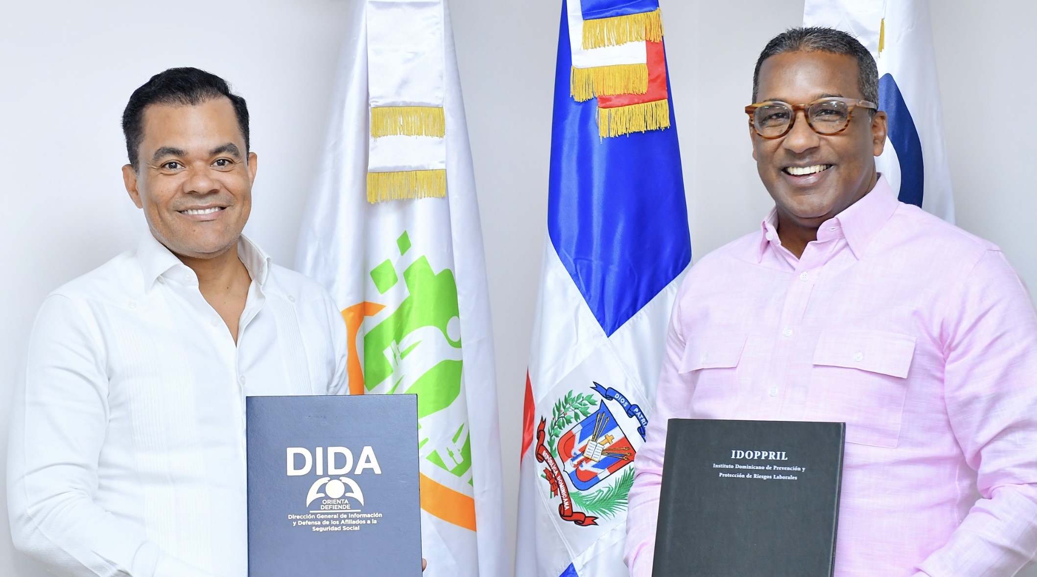 DIDA e IDOPPRIL firman acuerdo para fortalecer derechos de los trabajadores y la eficiencia del SDSS