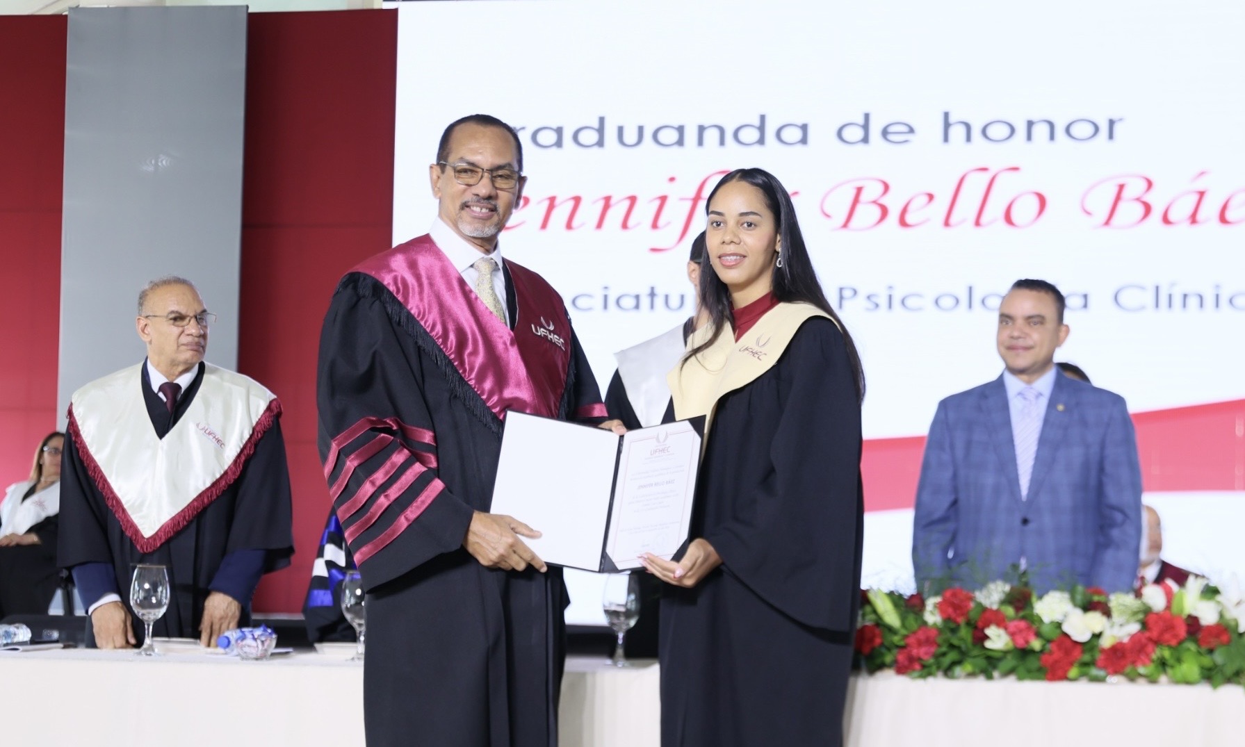 UFHEC celebra su cuadragésima novena graduación ordinaria con 1,747 nuevos profesionales