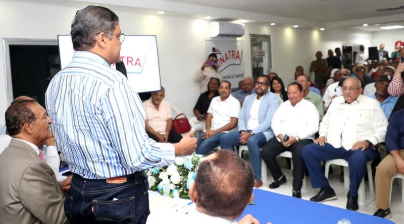 INTRANT fortalece diálogo con transportistas y crea comisión para revisión de expedientes